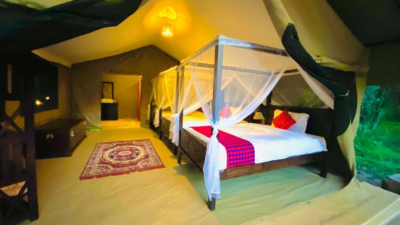מלון Narok Lorian Safari Camp Limited מראה חיצוני תמונה